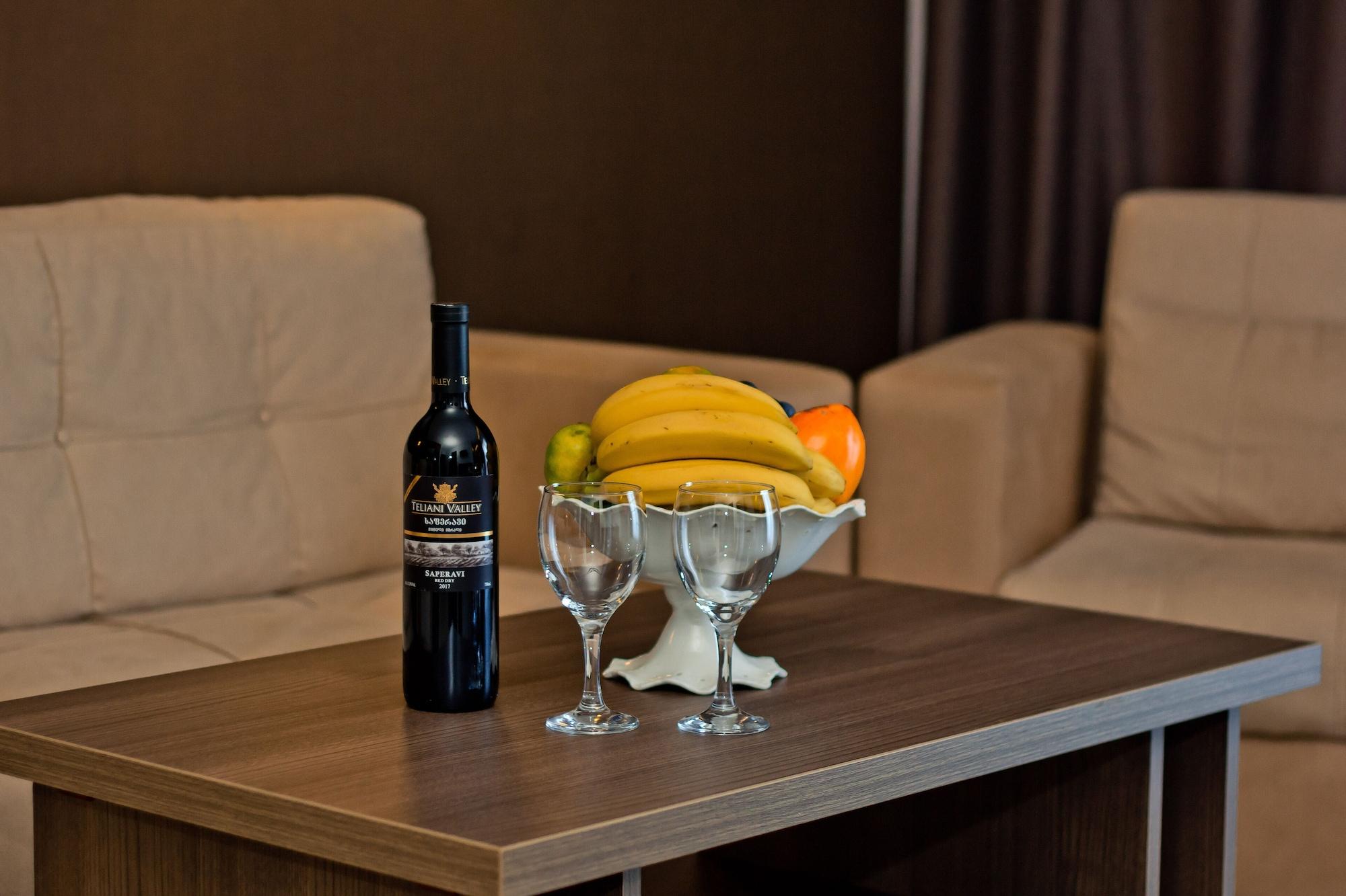 Sky Inn Batumi Kültér fotó