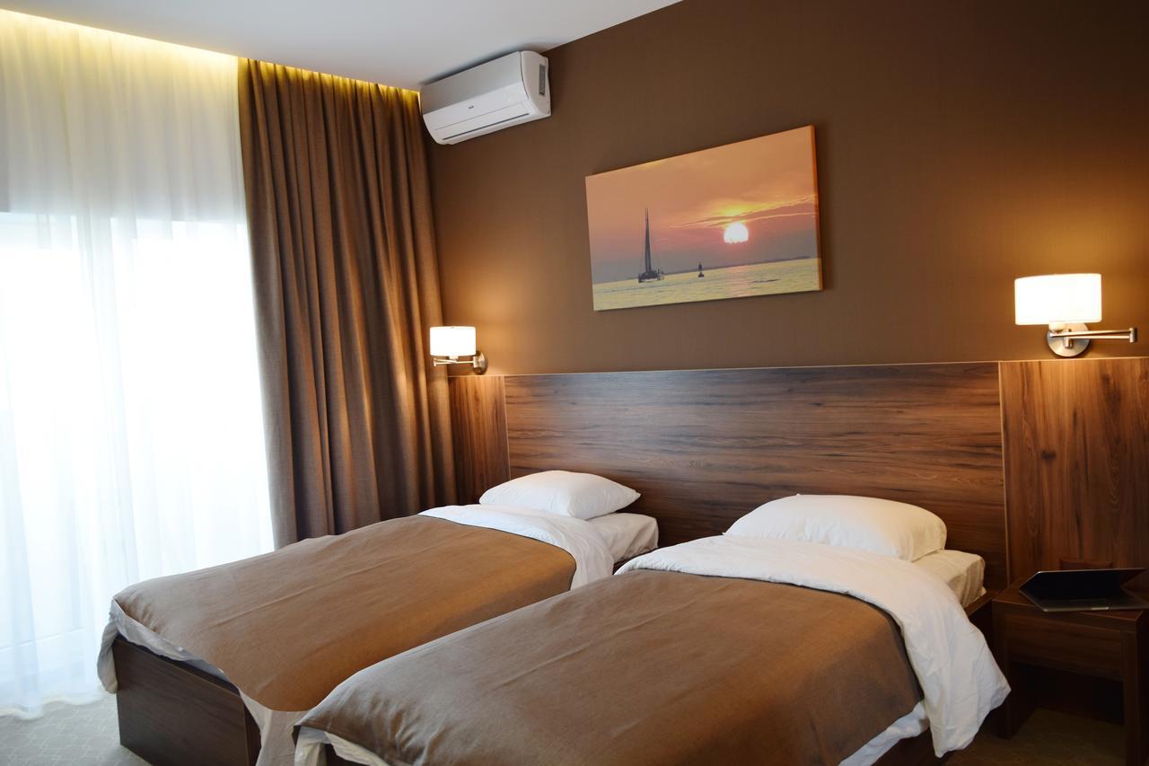 Sky Inn Batumi Kültér fotó